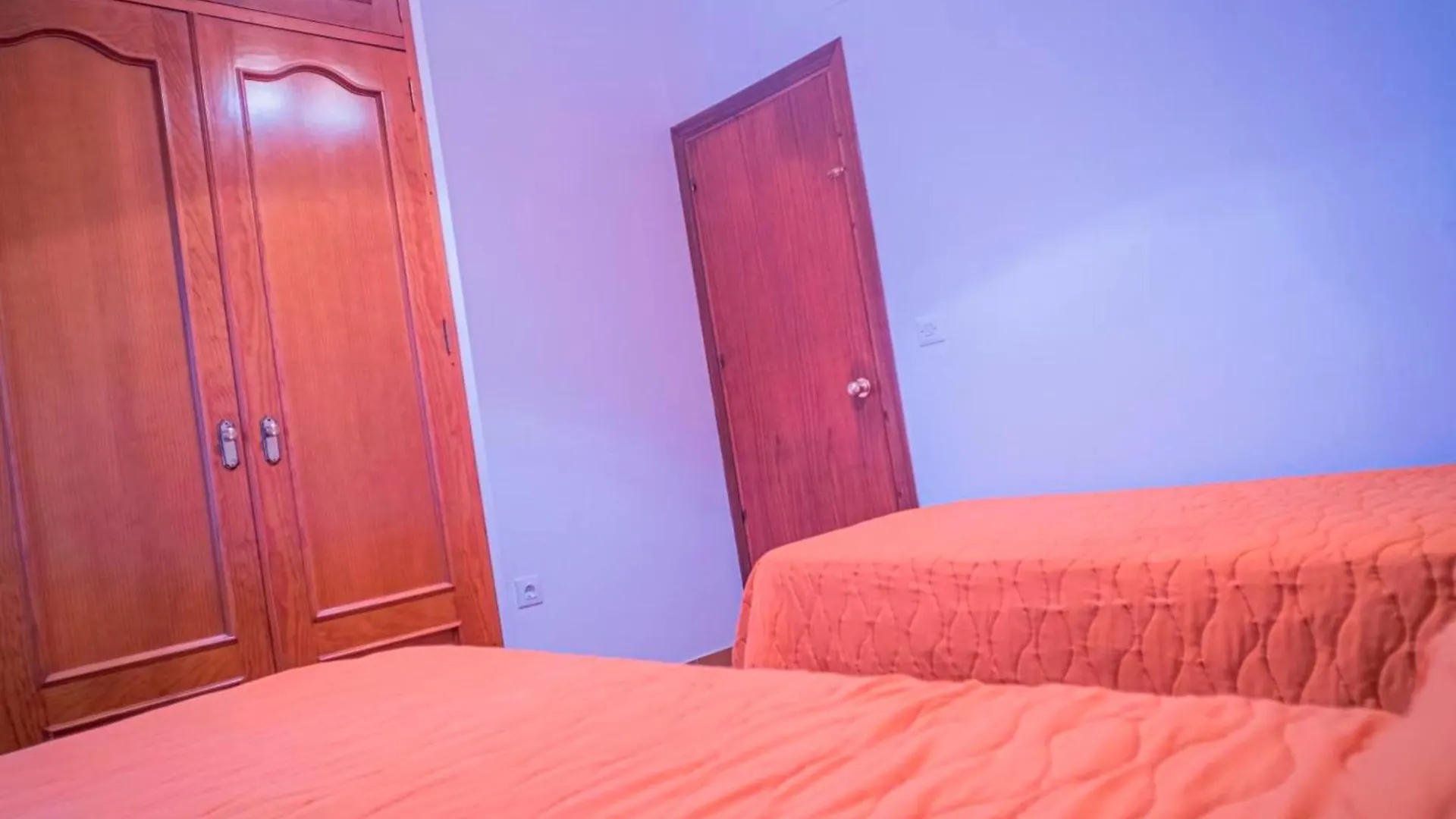 Apartment Exclusivo Apartamento Con Balcones Y Aire Solo Familias Y Parejas Conil De La Frontera Spain